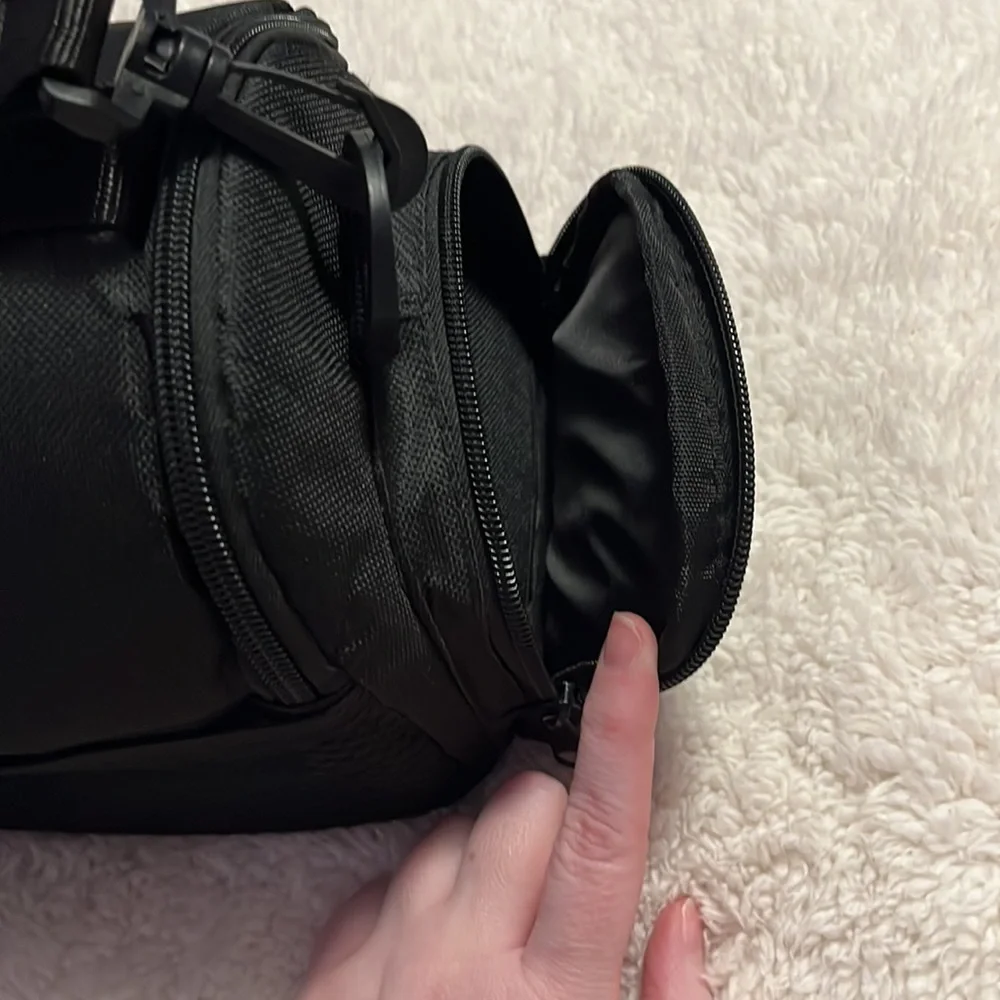 Camera Bag - Picture 10 of 11